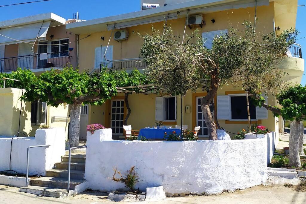 Το Σπίτι Της Μαργαρίτας Στην Παραλία Nea Styra Exterior foto