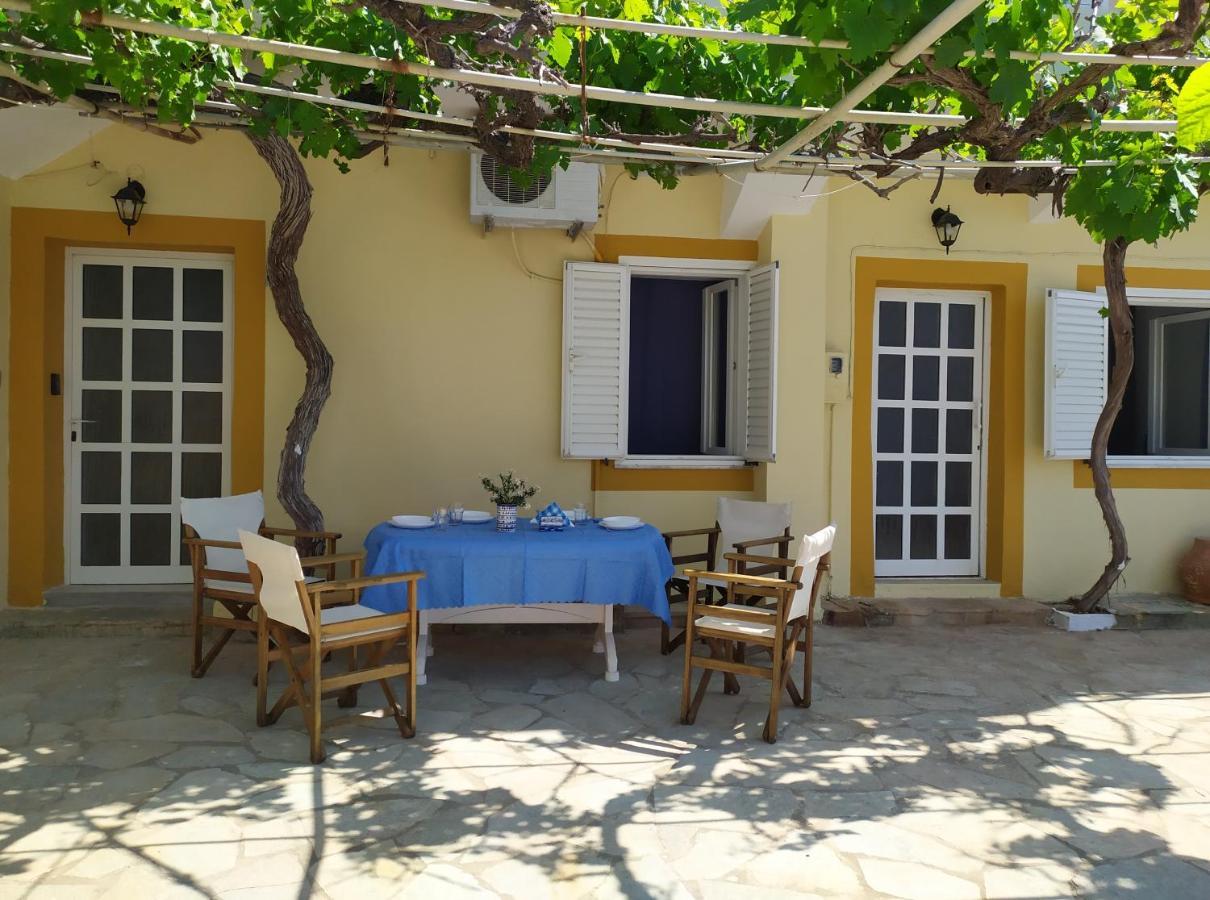 Το Σπίτι Της Μαργαρίτας Στην Παραλία Nea Styra Exterior foto